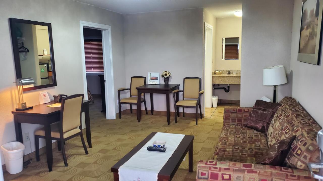 Shoreside Inn & Suites Wabamun Dış mekan fotoğraf