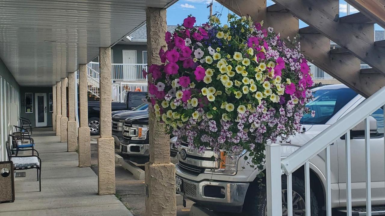 Shoreside Inn & Suites Wabamun Dış mekan fotoğraf