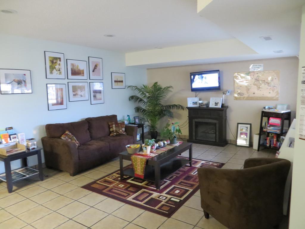Shoreside Inn & Suites Wabamun Dış mekan fotoğraf
